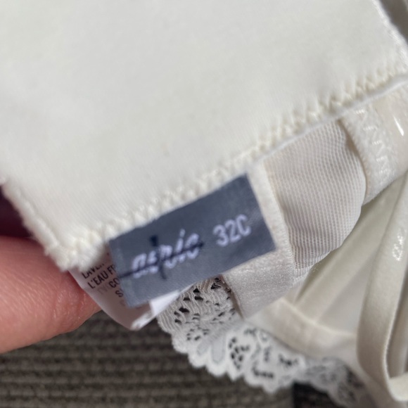 Cream bra - Picture 3 of 4